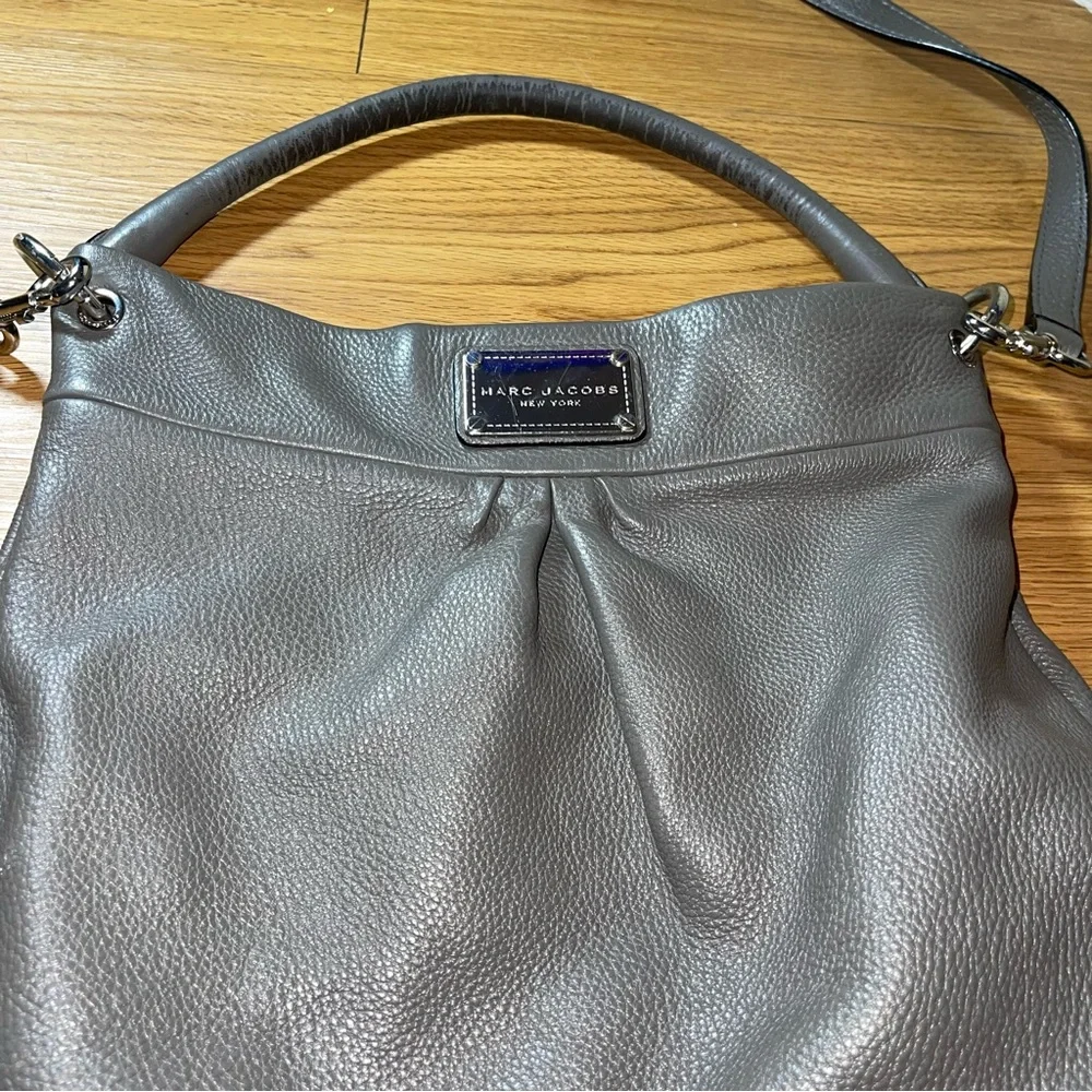 Marc Jacobs Gray Pebbled Leather Hobo Shoulder Crossbody Bag | Silver Hardware